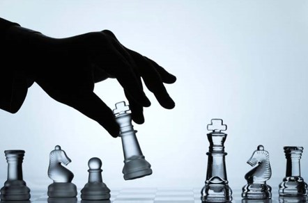 Apuesto que cuando abriste tu negocio, local o emprendimiento pensaste que era suficiente con tener un producto atractivo para captar clientes. Sin embargo, en la época de crisis que atravesamos actualmente seguro has visto disminuir tus ventas de forma progresiva y poco a poco estas siendo menos rentable; otro factor que probablemente no consideraste es el creciente aumento de la tecnología y de la comunicación, nos enfrentamos entonces con clientes más informados y con mayor capacidad de decisión. Son los conocidos millenials que no responden bien al marketing tradicional. (Aquí de explicaremos lo importante que es aplicar estrategias a personas de diferentes edades con sus diferentes generaciones) LOS CLIENTES NO LLEGAN POR CASUALIDAD LLEGAN POR ESTRATEGIA